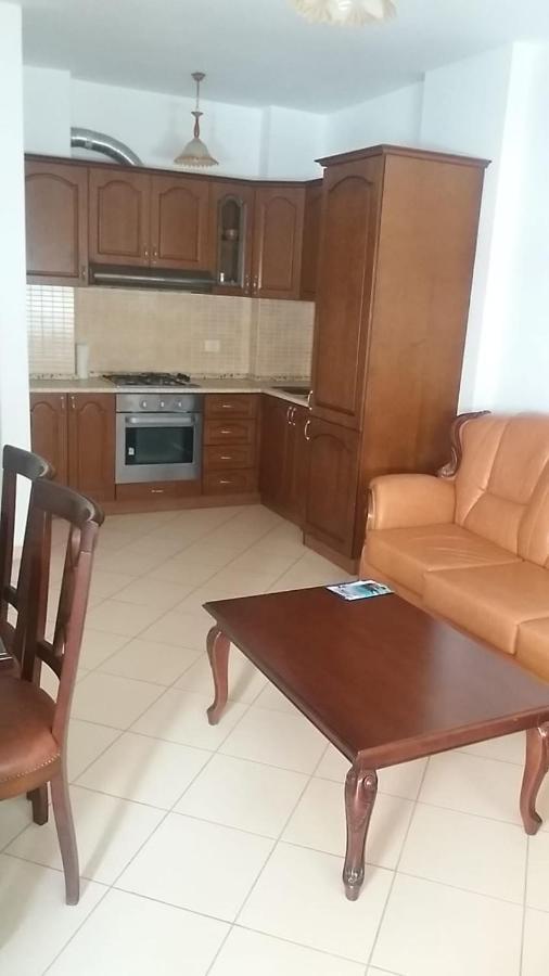 Renting House Vlore Exterior photo